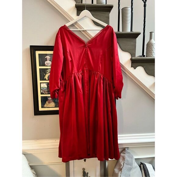 Torrid Outlander Series Red Satin Dress sz 18 EUC - Picture 8 of 8
